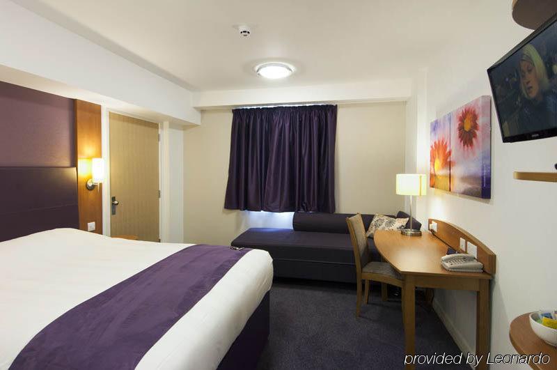 Premier Inn Cannock South Buitenkant foto